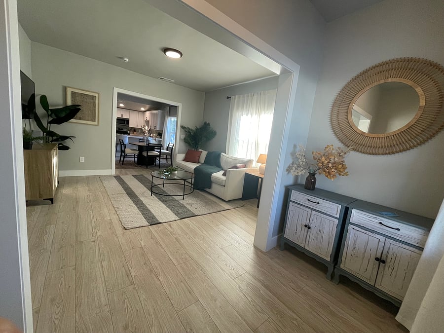 Furnished Finder property 1054754_1 photo 3