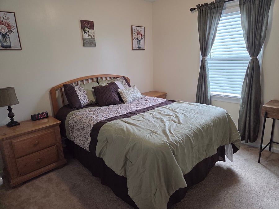 Furnished Finder property 1054773_1 photo 11