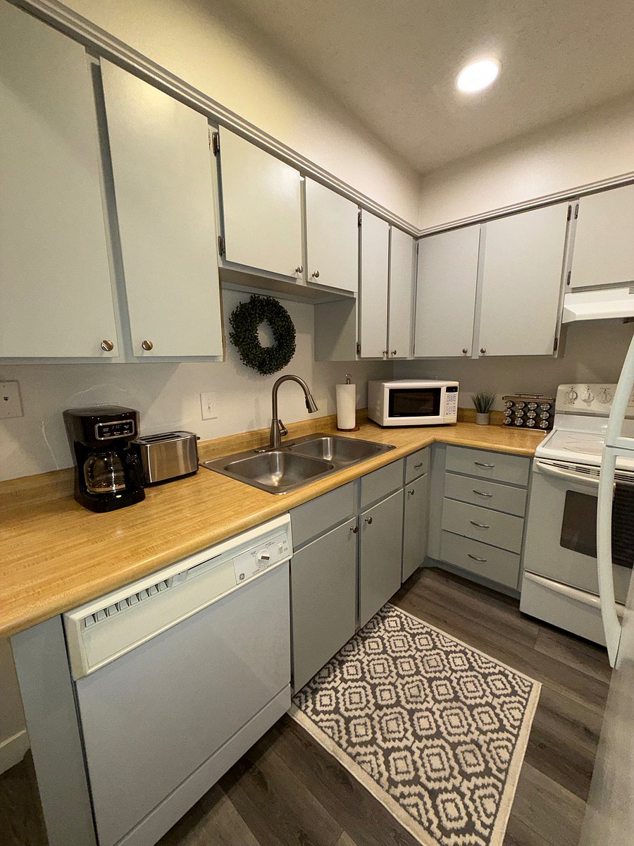 Furnished Finder property 1054802_1 photo 3