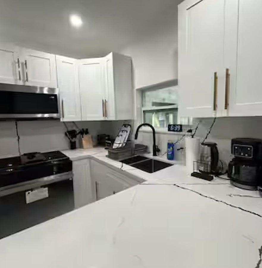 Furnished Finder property 1054827_1 photo 9