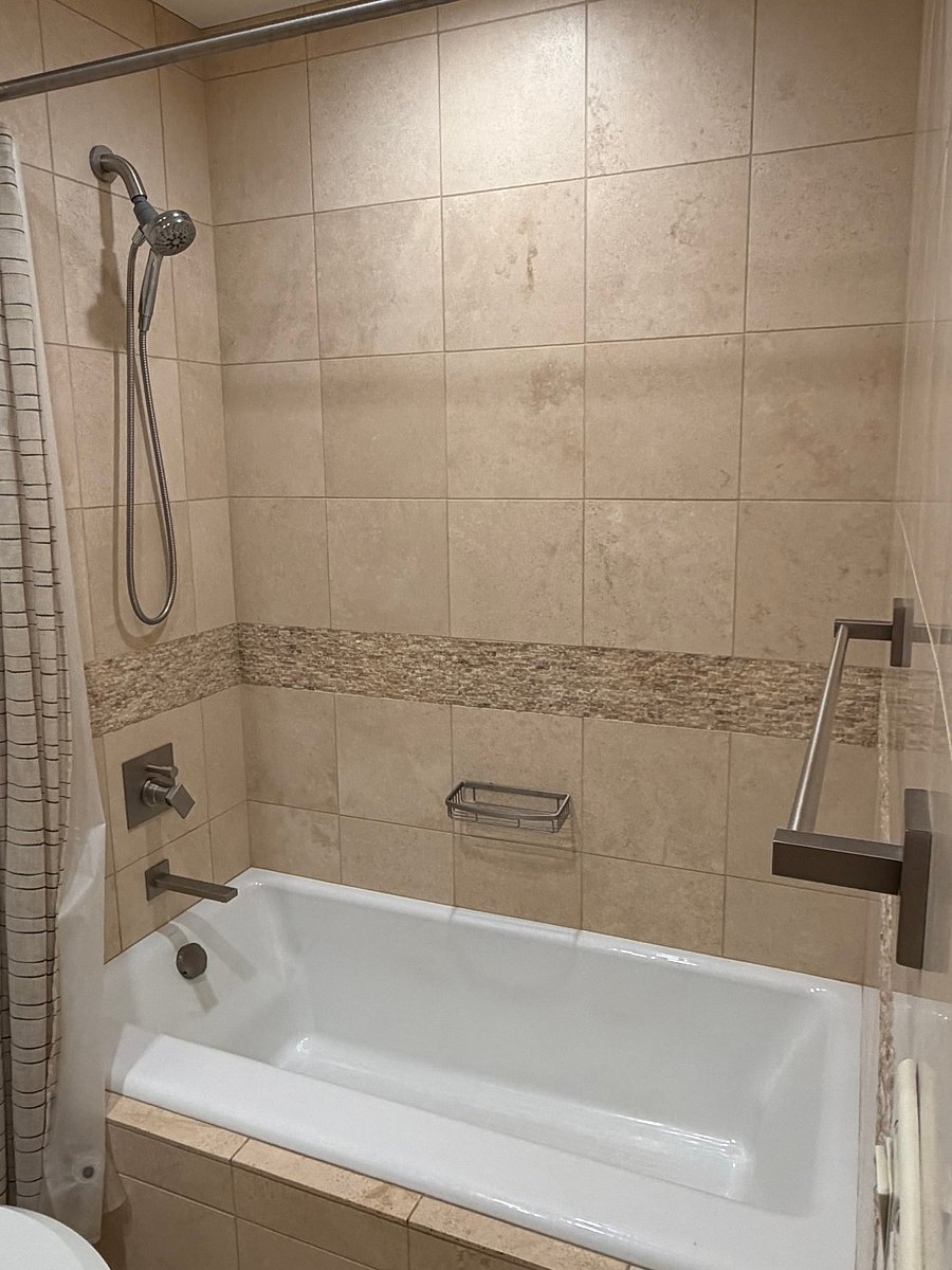 Furnished Finder property 1054868_1 photo 13
