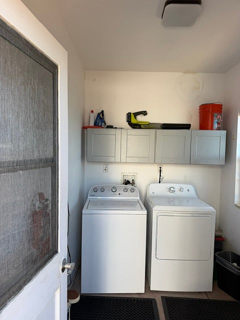 Furnished Finder property 1054878_1 photo 9