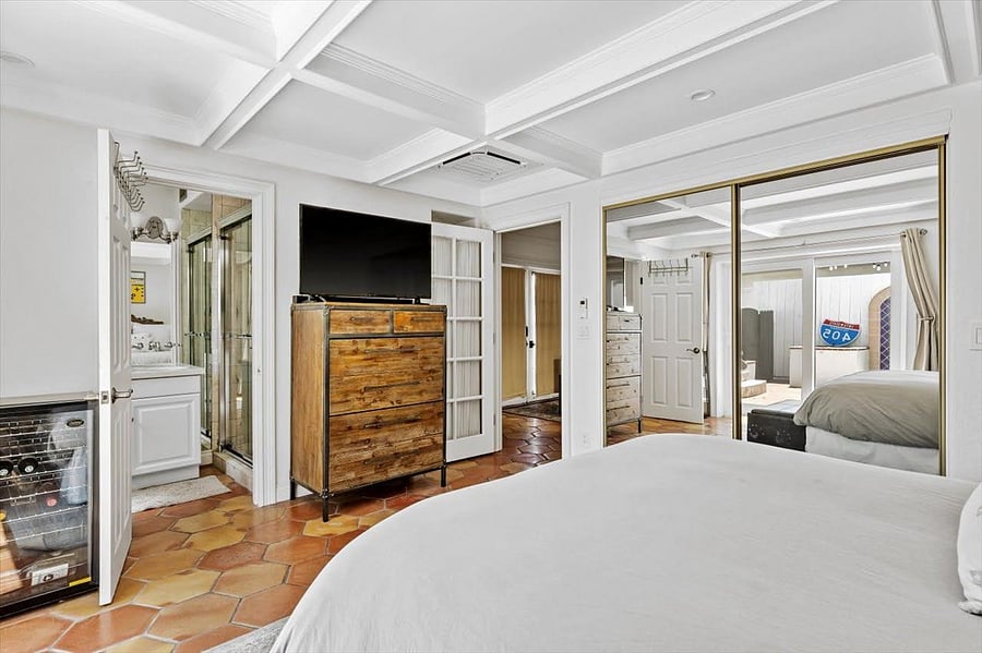 Furnished Finder property 1054881_1 photo 11