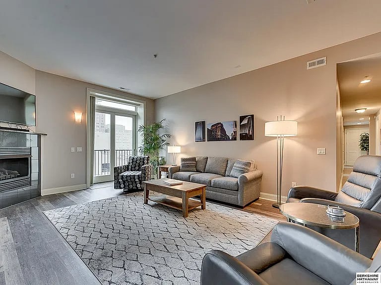 Furnished Finder property 1054916_1 photo 2