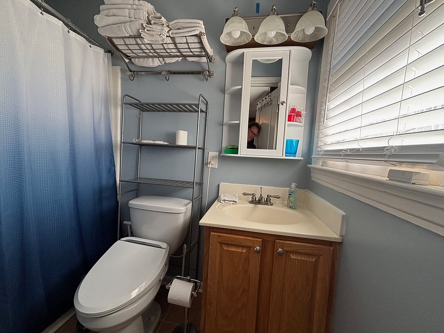 Master Bdm private bath