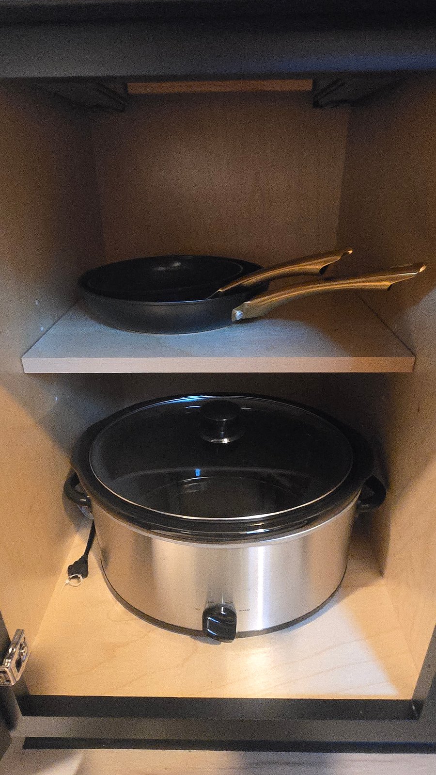 Slow cooker and extra pots