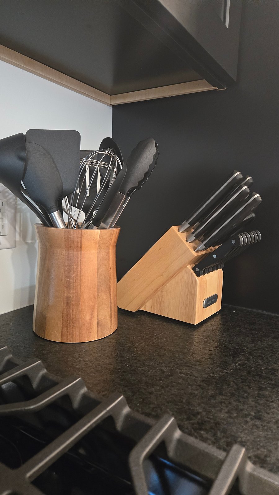 All the tools you need to cook and knives for every need.