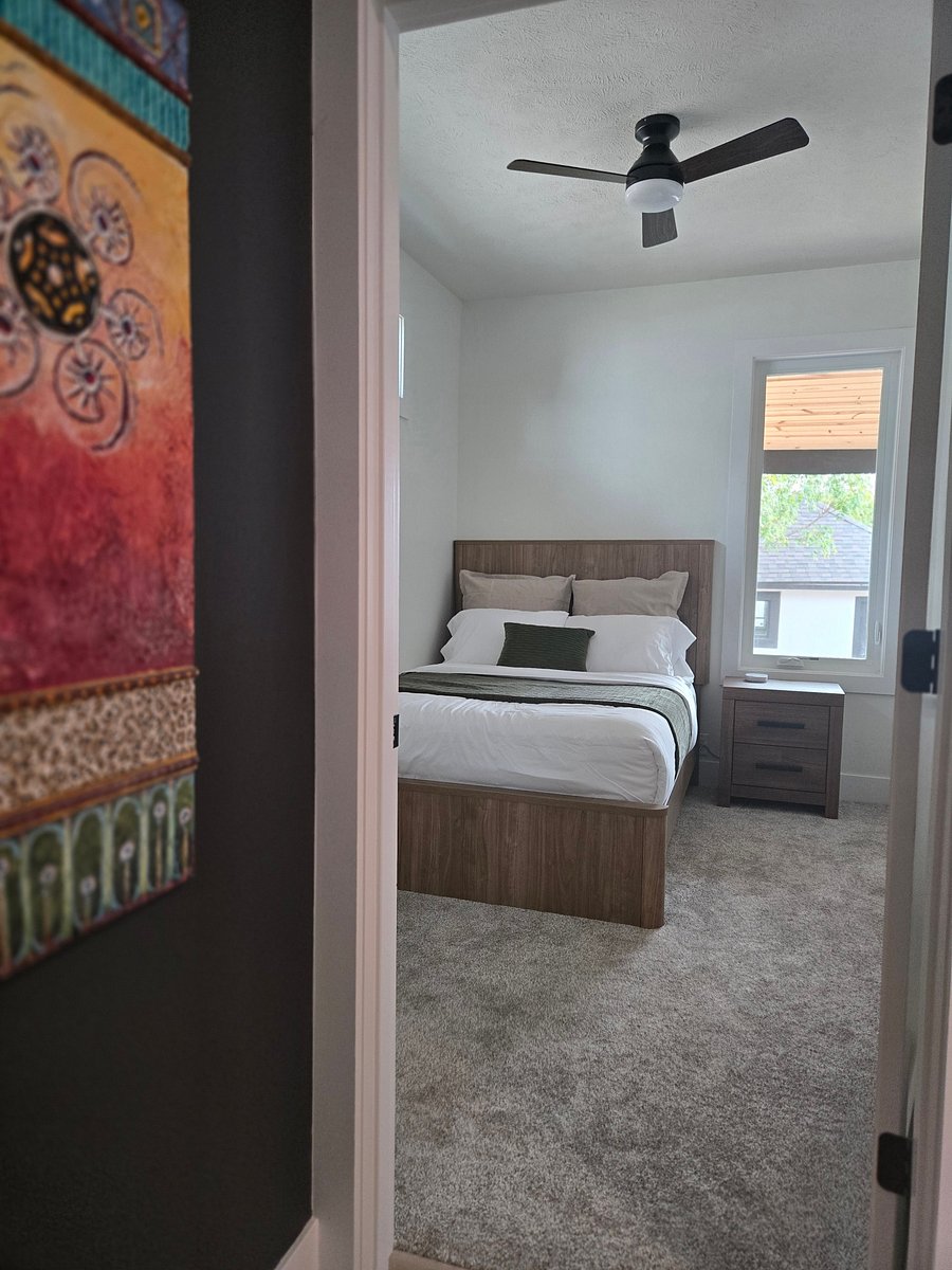 Furnished Finder property 1054932_1 photo 14