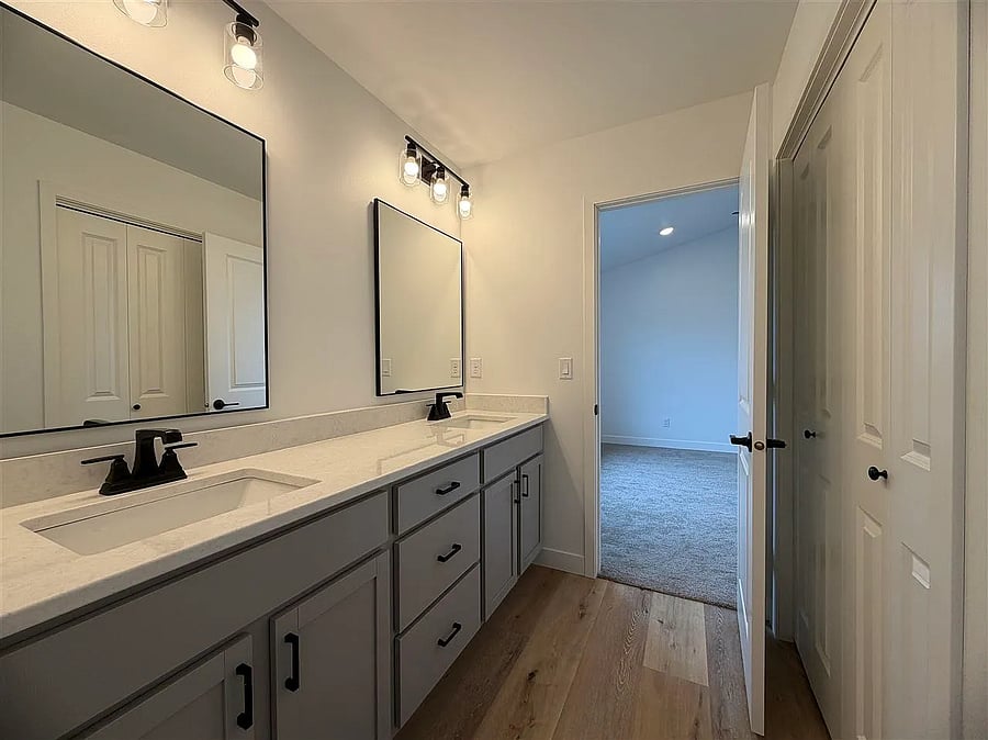 Furnished Finder property 1054936_1 photo 32
