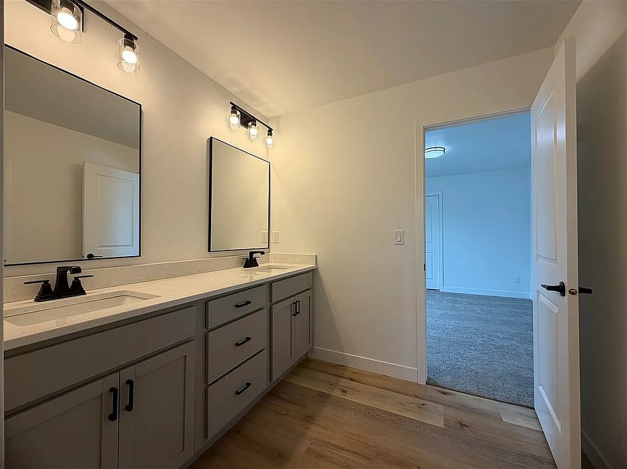 Furnished Finder property 1054936_1 photo 31
