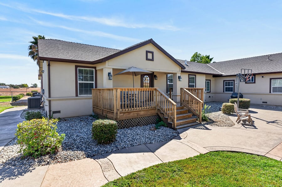 Furnished Finder property 1054952_1 photo 2