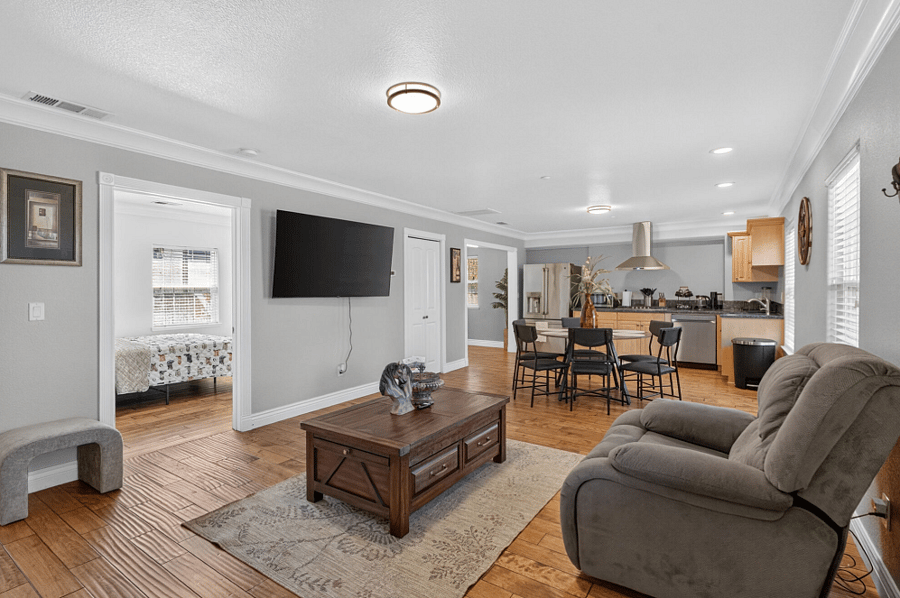 Furnished Finder property 1054952_1 photo 9