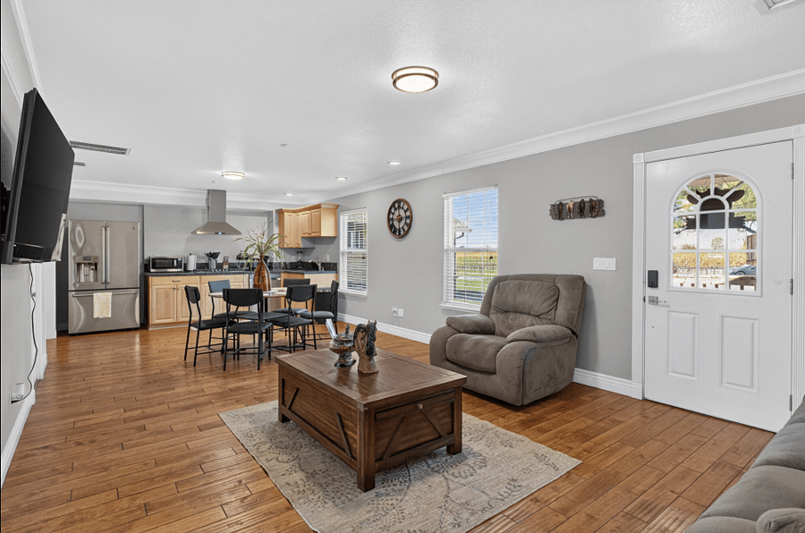 Furnished Finder property 1054952_1 photo 5
