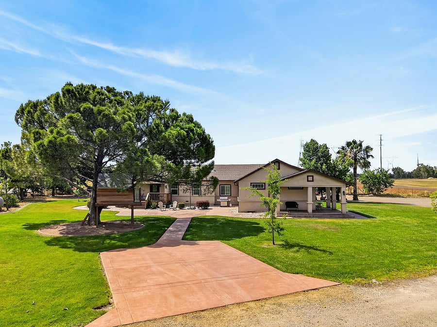 Furnished Finder property 1054952_1 photo 30