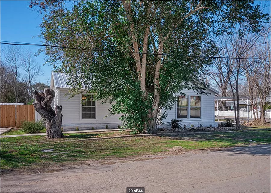 Furnished Finder property 1054954_1 photo 10