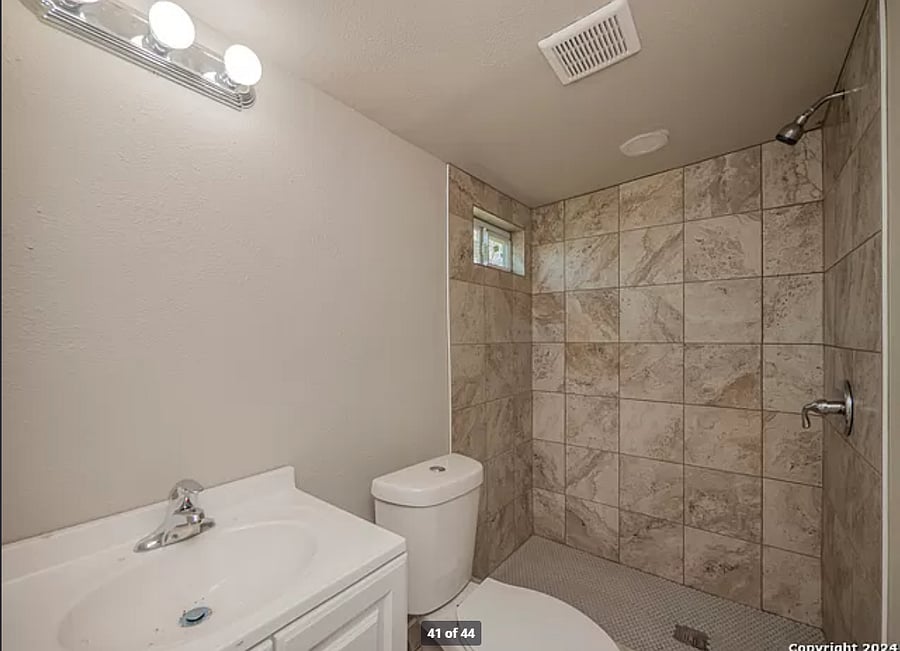 Furnished Finder property 1054954_1 photo 30