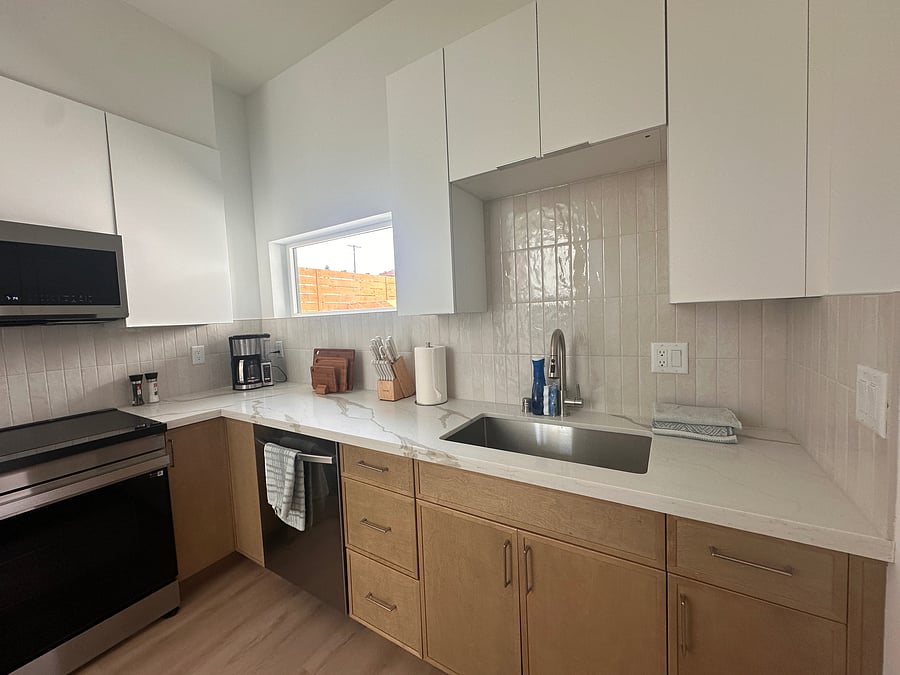 Furnished Finder property 1054973_1 photo 3
