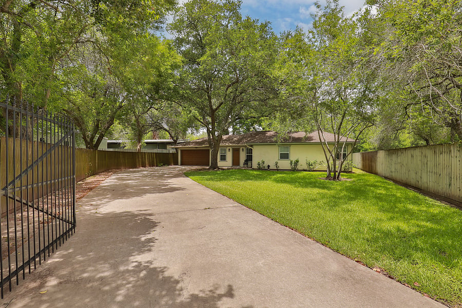 Furnished Finder property 1054976_1 photo 3