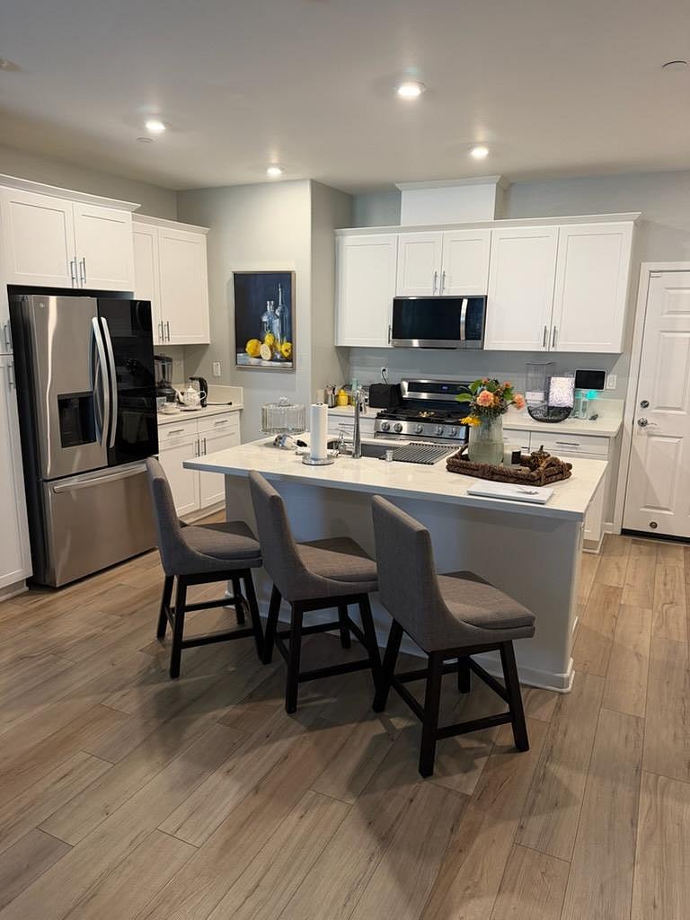 Furnished Finder property 1055001_1 photo 9