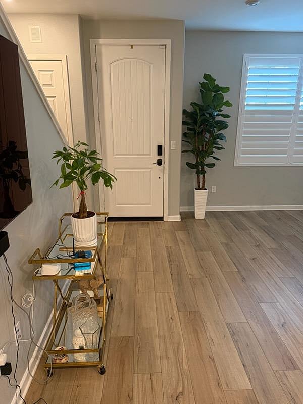 Furnished Finder property 1055001_1 photo 7