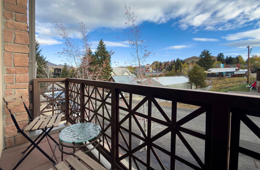 Furnished Finder property 1055027_1 photo 2
