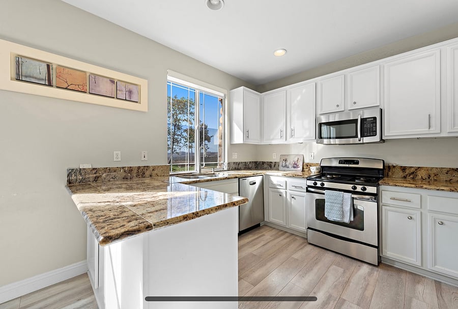 Furnished Finder property 1055041_1 photo 7