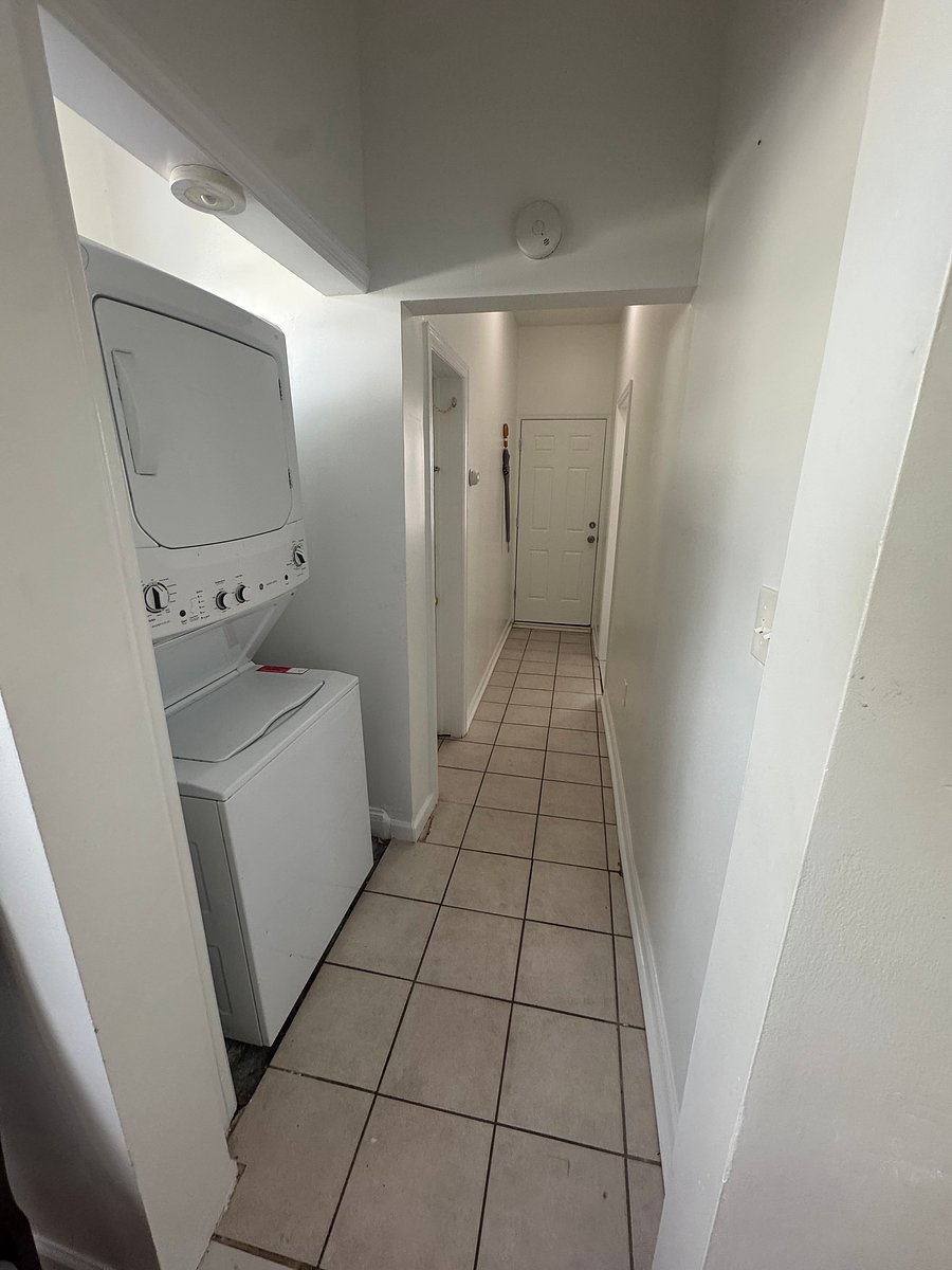 Furnished Finder property 1055069_1 photo 11