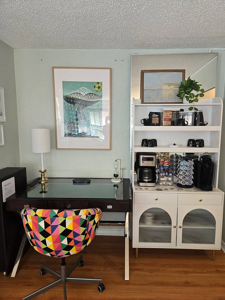 Furnished Finder property 1055111_1 photo 4