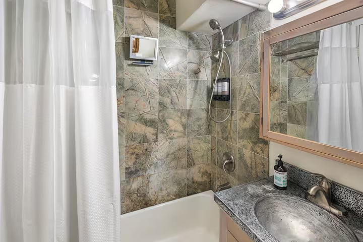 Furnished Finder property 1055111_1 photo 15