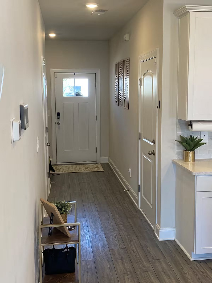 Furnished Finder property 1055131_1 photo 15
