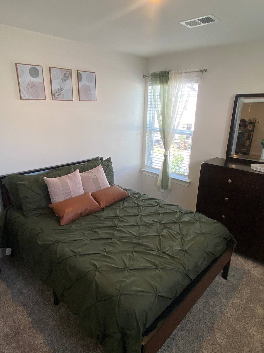 Furnished Finder property 1055131_1 photo 11