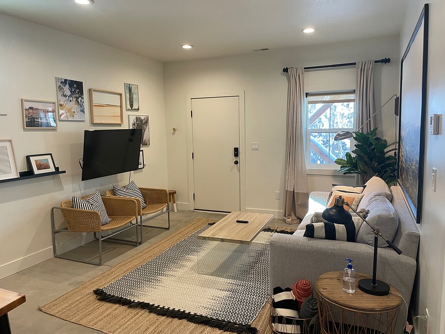 Furnished Finder property 1055132_1 photo 3