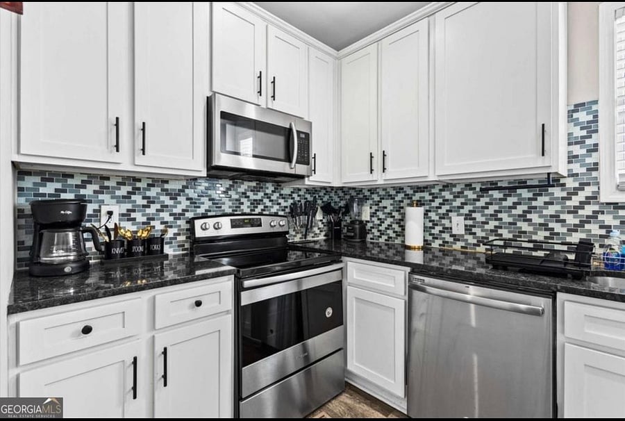 Furnished Finder property 1055151_1 photo 9