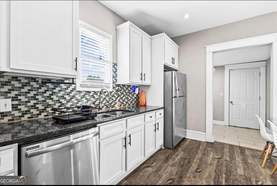 Furnished Finder property 1055151_1 photo 10