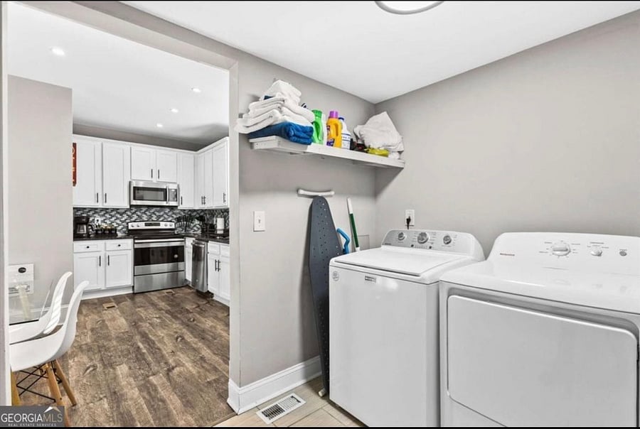 Furnished Finder property 1055151_1 photo 11