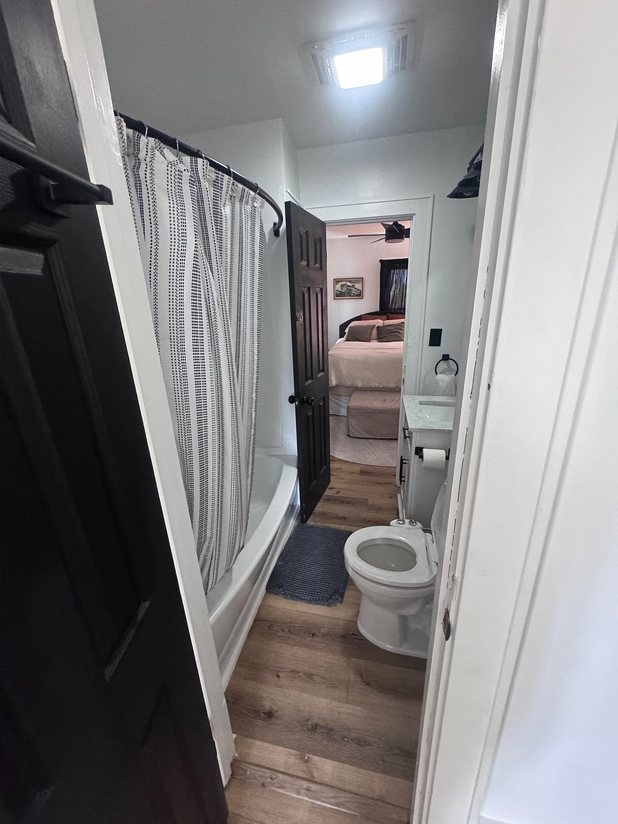 Furnished Finder property 1055166_1 photo 8