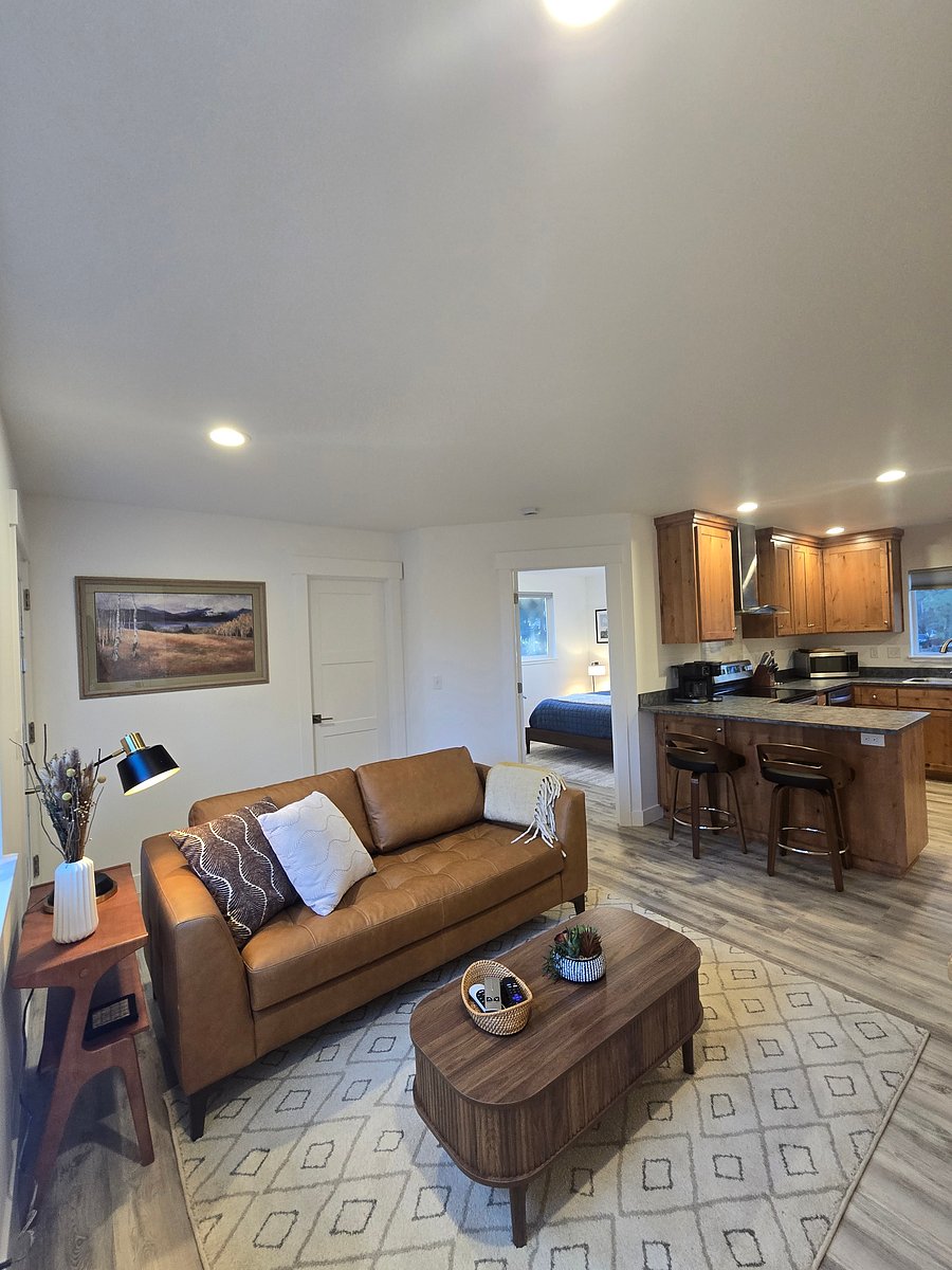 Furnished Finder property 1055185_1 photo 2