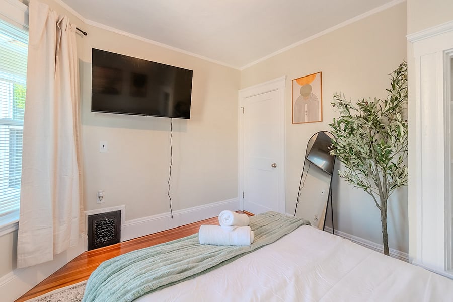 Furnished Finder property 1055187_1 photo 22