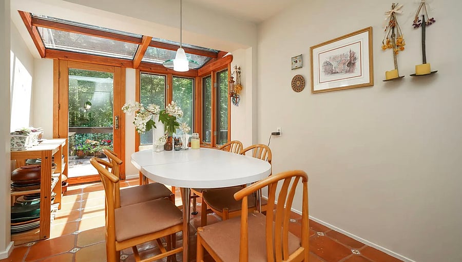 Furnished Finder property 1055190_1 photo 11