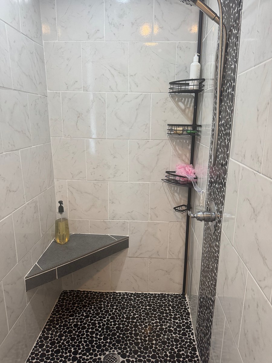 Furnished Finder property 1055192_1 photo 29