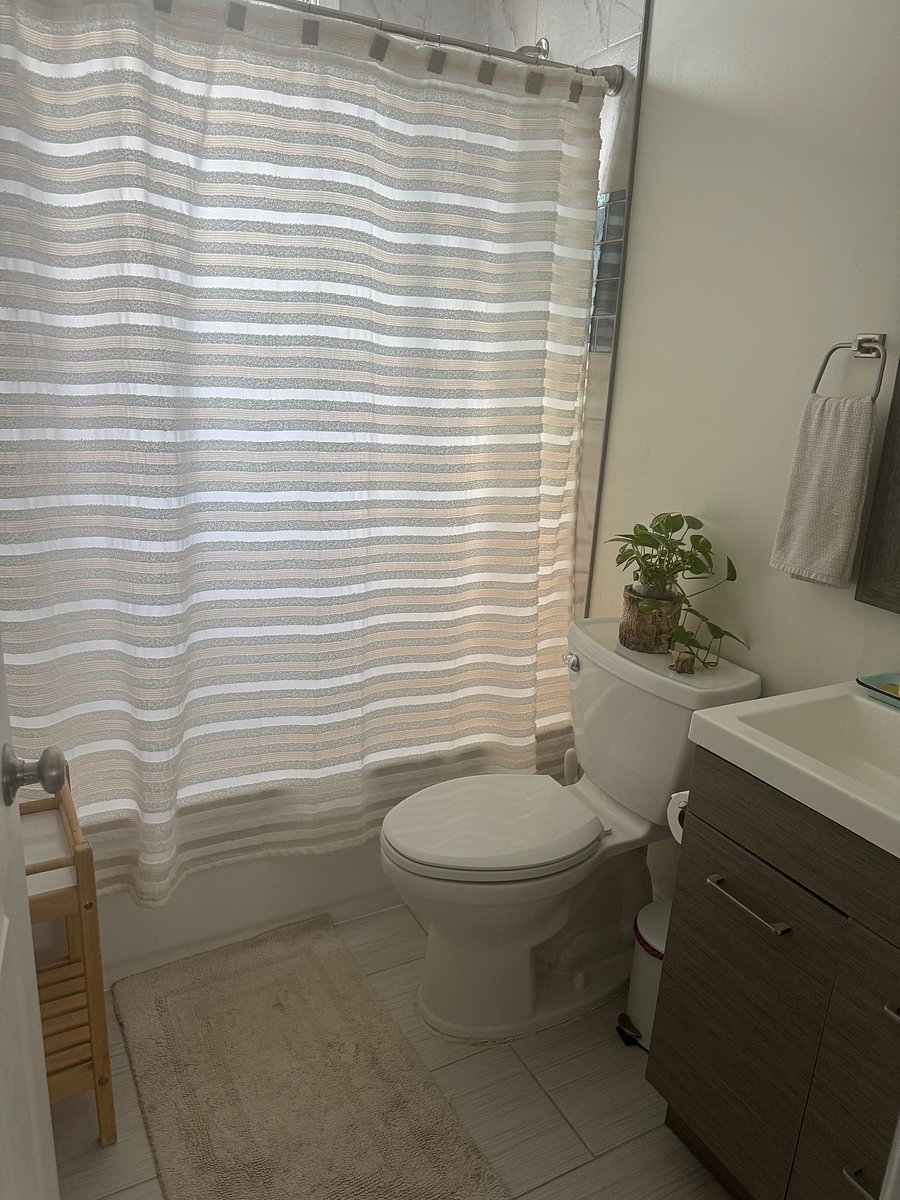 Furnished Finder property 1055192_1 photo 23