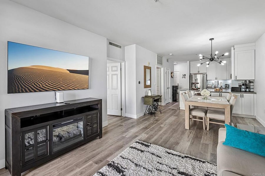 Furnished Finder property 1055194_1 photo 17