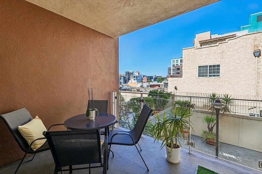 Furnished Finder property 1055194_1 photo 28