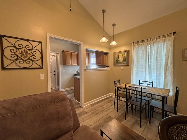 Furnished Finder property 1055197_1 photo 3