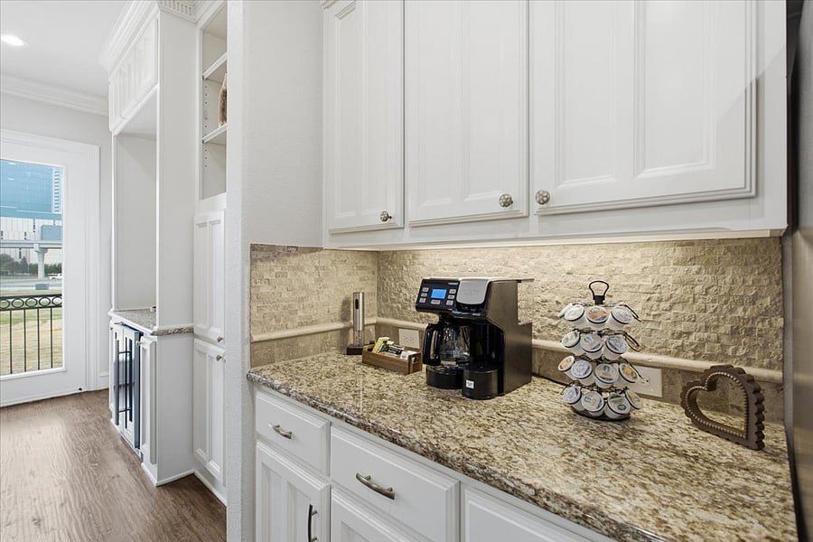 Furnished Finder property 1055205_1 photo 26