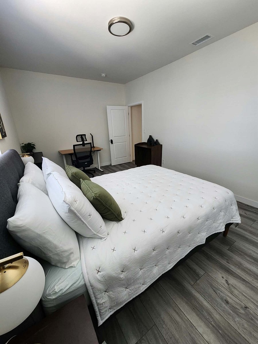 Furnished Finder property 1055210_1 photo 5