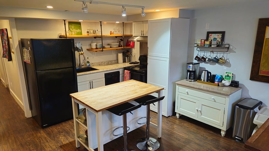 Furnished Finder property 1055233_1 photo 2