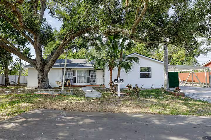 Furnished Finder property 1055241_1 photo 14