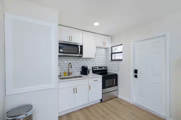 Furnished Finder property 1055241_1 photo 3