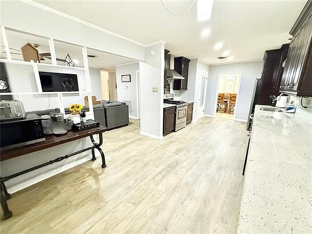 Furnished Finder property 1055245_1 photo 24